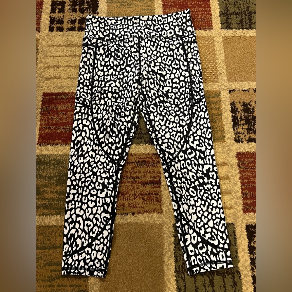 Zyia leggings